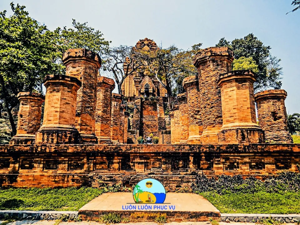 Tháp Bà Ponagar Nha Trang