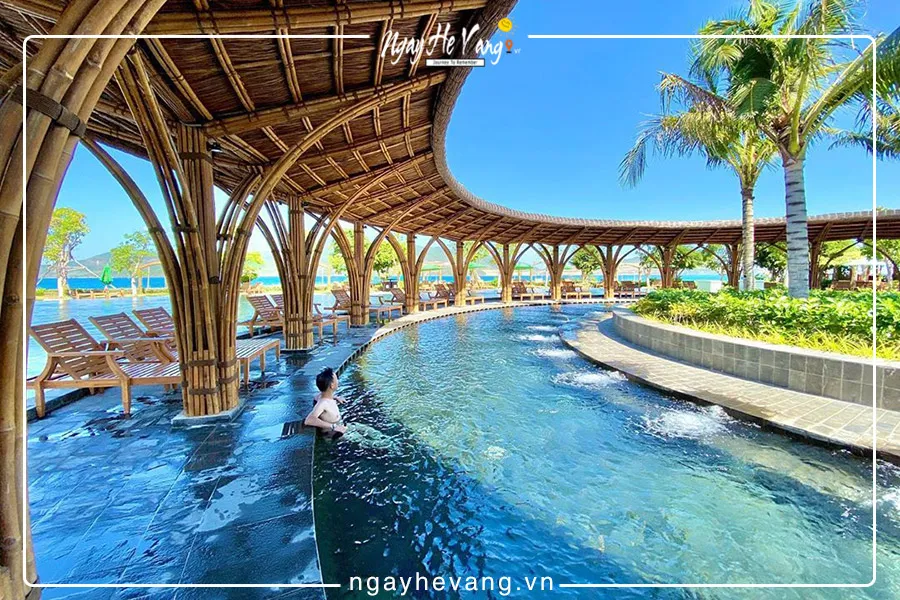 Hòn Tằm là hòn đảo nổi bật ở Nha Trang
